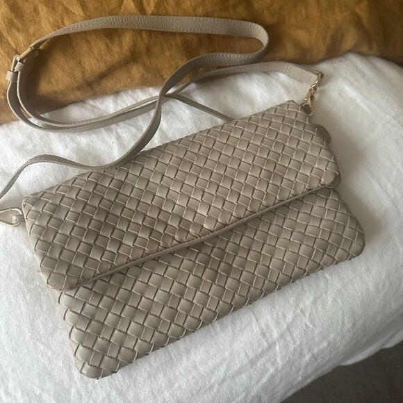 Quince Italian Leather Handwoven Foldover Clutch – Taupe – Convertible Crossbody - Picture 5 of 10